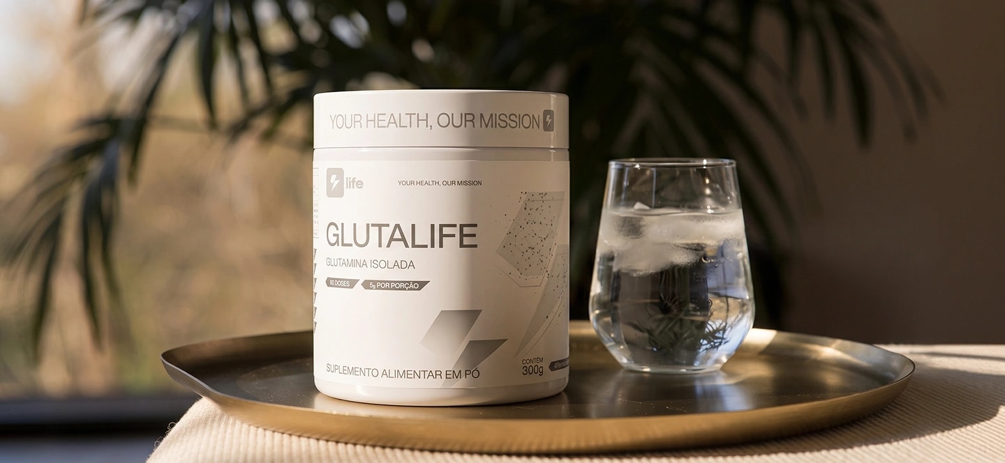 Pote de Glutalife sobre bancada de mármore escuro